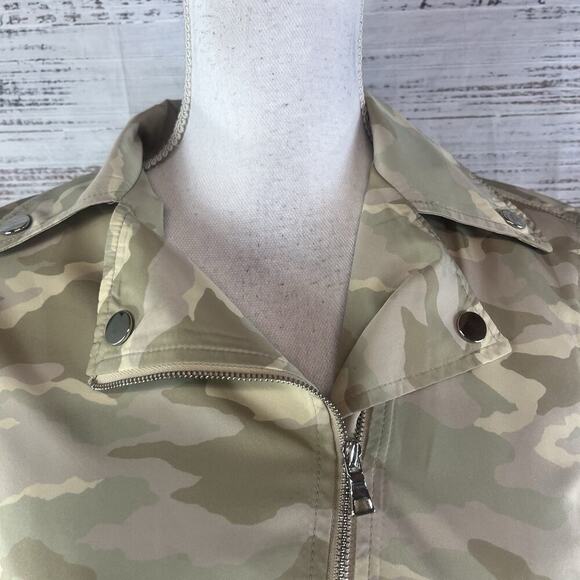 Nine West Zip Front Wind Breaker Jacket sz Extra Small Olive Green Cameo Zip - Picture 4 of 10